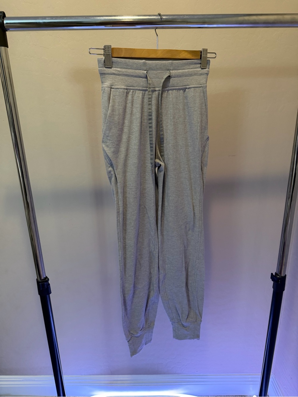 Lululemon Drawstring Joggers - Size Small (Heathered Grey)